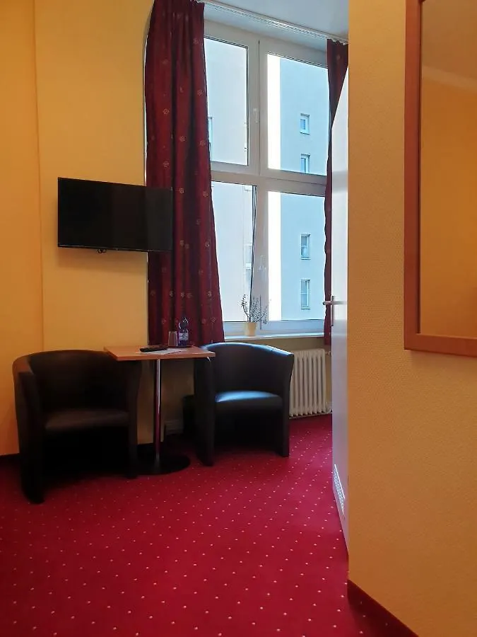 Hotel Pension Fischer Am Kudamm Berlin 3*,