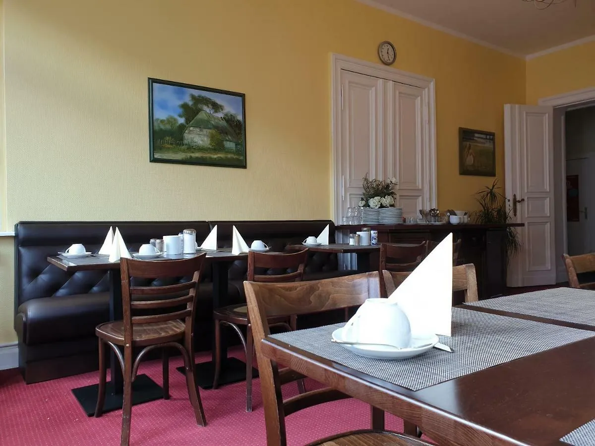 Hotel Pension Fischer Am Kudamm Berlin 3*,